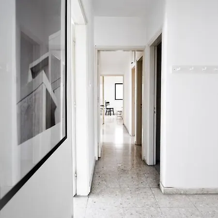 Artist Flat * Ларнака